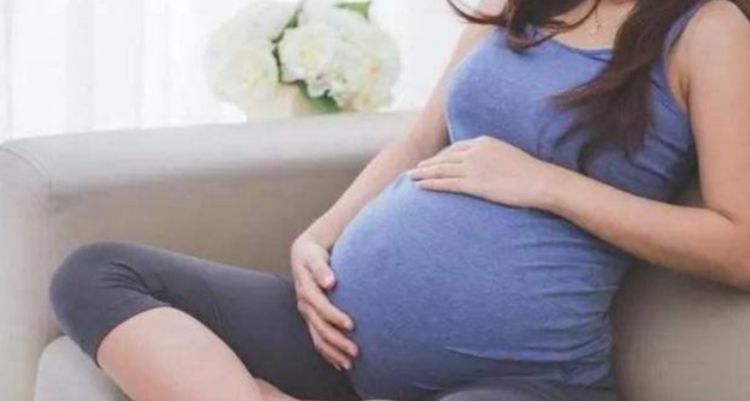 奶奶掐死满月孩子后续,奶奶把满月的宝宝按出乳腺癌