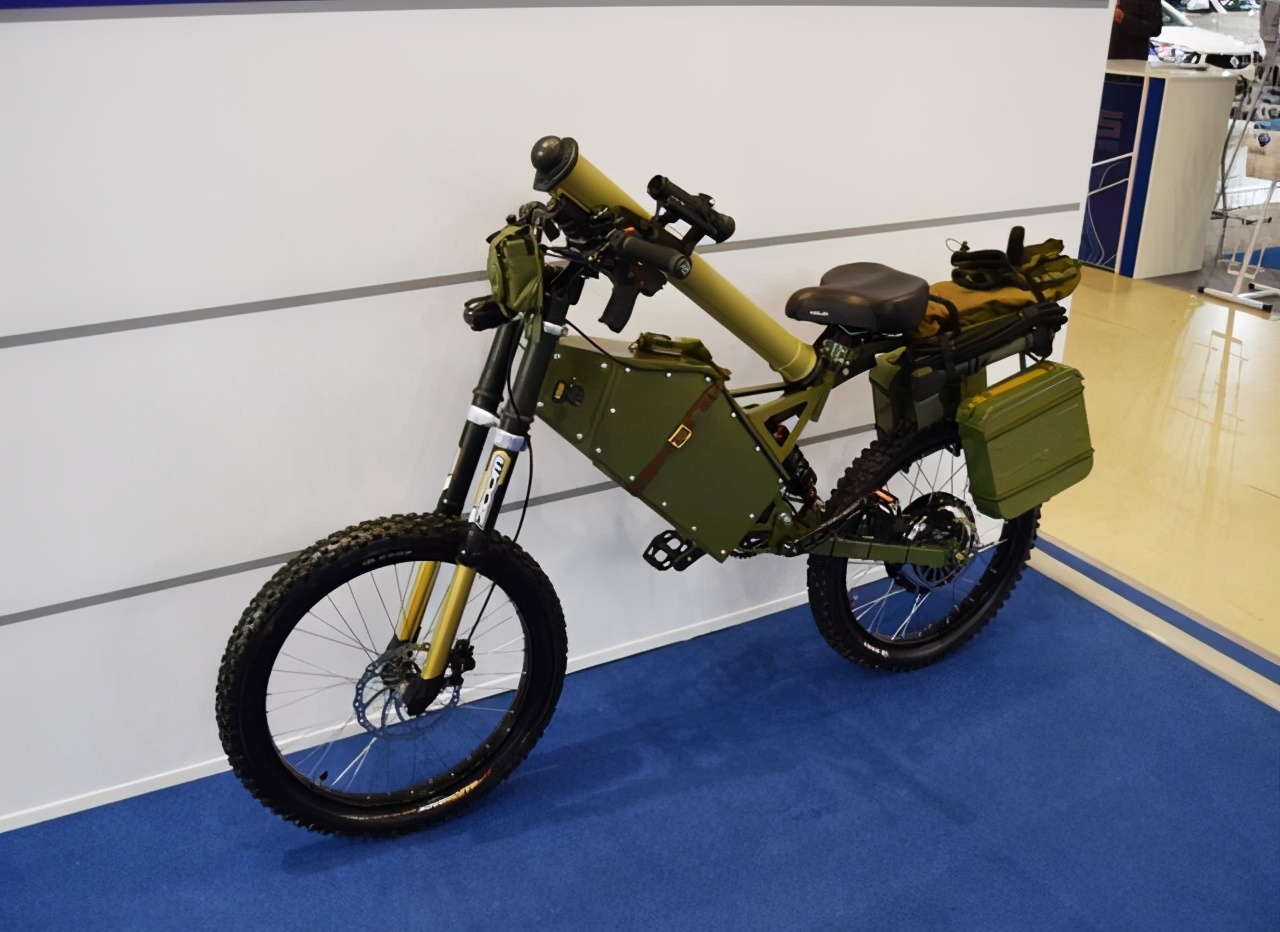 “骑”出来的帝国元首,当自行车遇上战争没有什么不可能