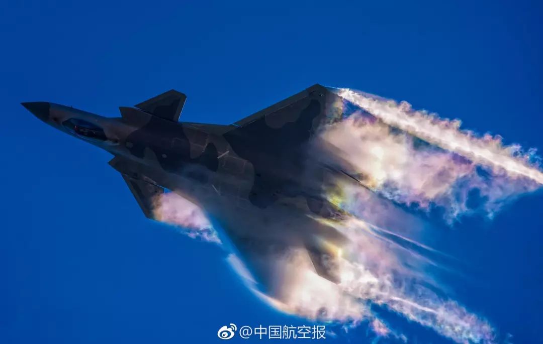 装备了矢量引擎的“新网红”，风头盖过了J20