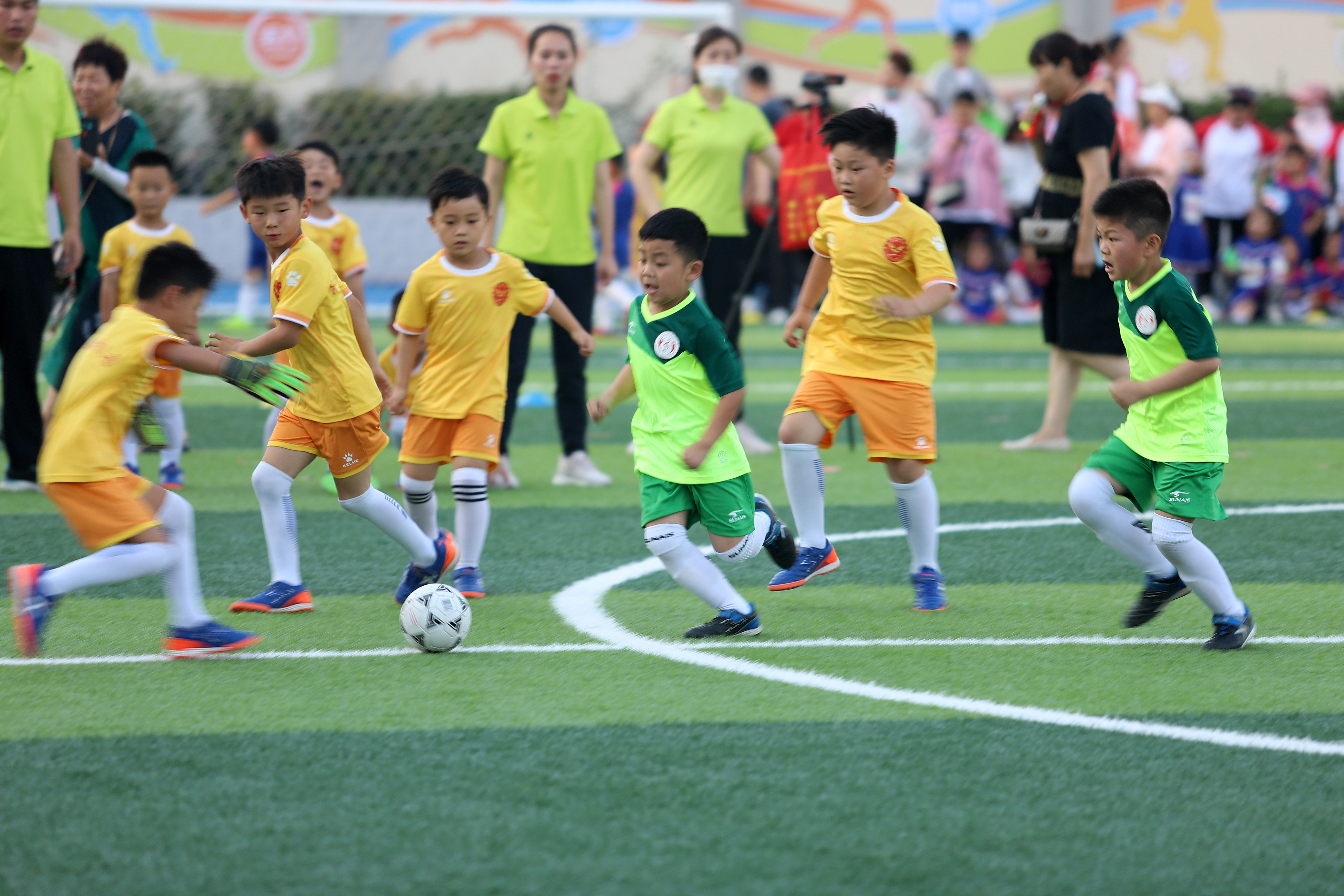 开封市红旗幼儿园参加顺河回族区幼儿趣味足球展示活动