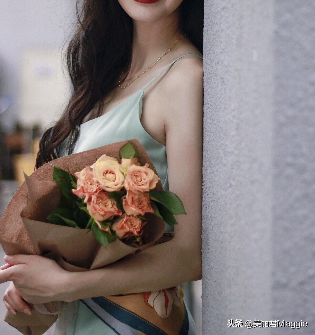 maggie缇庝附鐗╄绌胯。,maggie鐨勭編涓界墿璇皬绾功