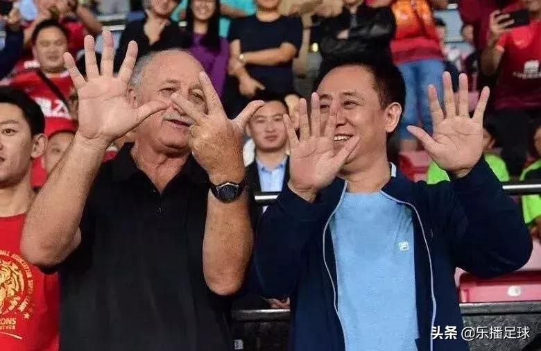 董路卡纳瓦罗归化,董路归化