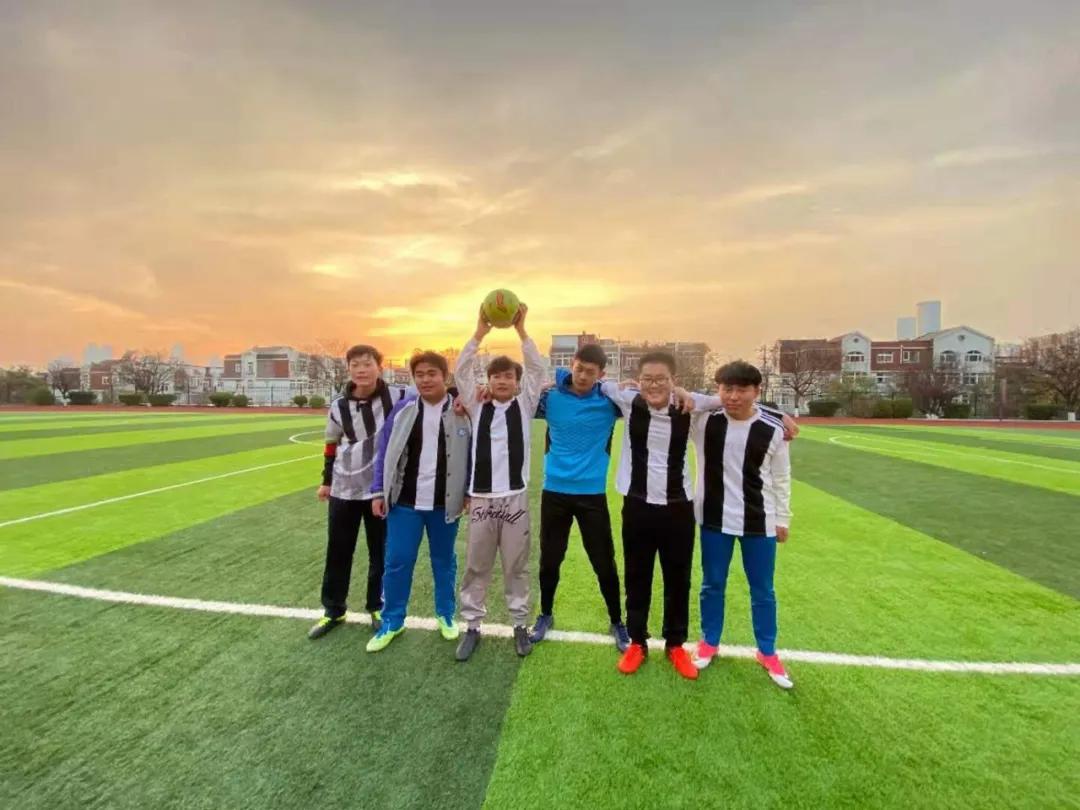 无奋斗不青春的作品,无奋斗不青春一千字论文