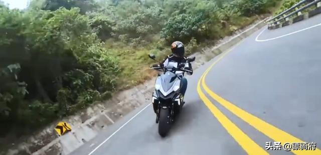 五羊本田PCX150，比亚乔medley150，DRG158三款高端踏板车横评