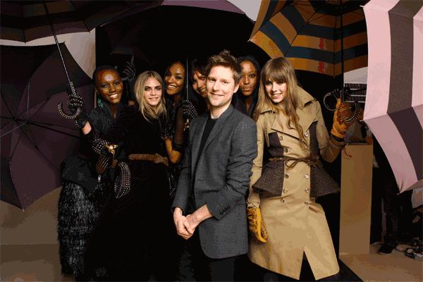 巴宝莉潮流服装,巴宝莉引领欧洲x型服装廓形潮流