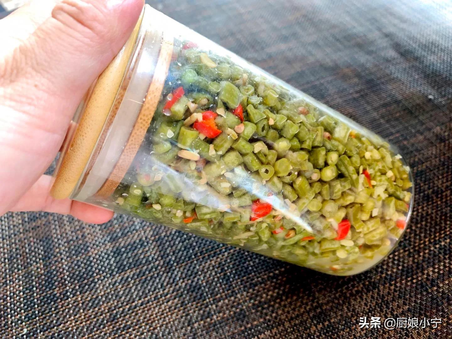 腌菜一天就能吃,腌菜里的亚硝酸多久才能减少