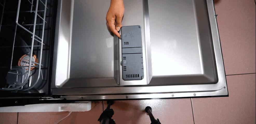 洗碗机如何选视频,云米洗碗机和米家洗碗机评测