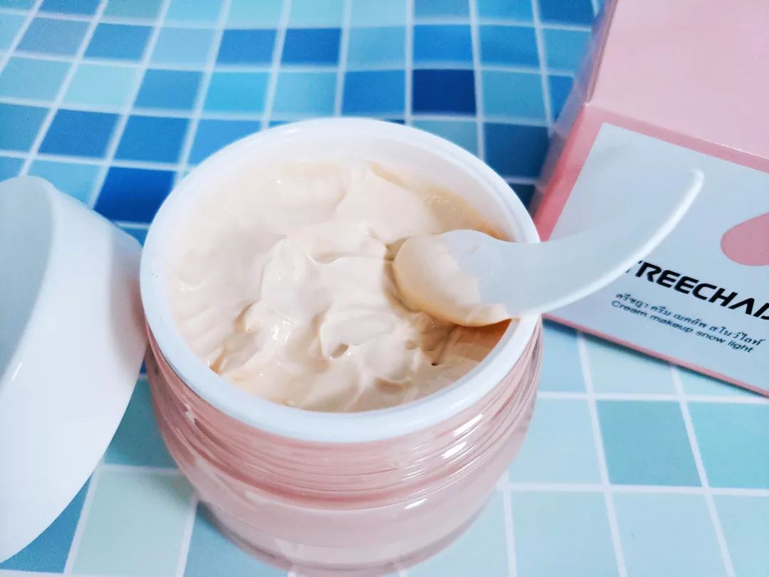 素颜霜自然焕亮裸妆懒人滋润,素颜霜美湿懒人霜