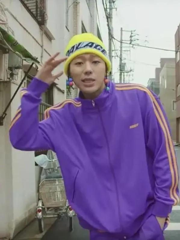 今年流行秋装明星同款,超薄明星同款春装