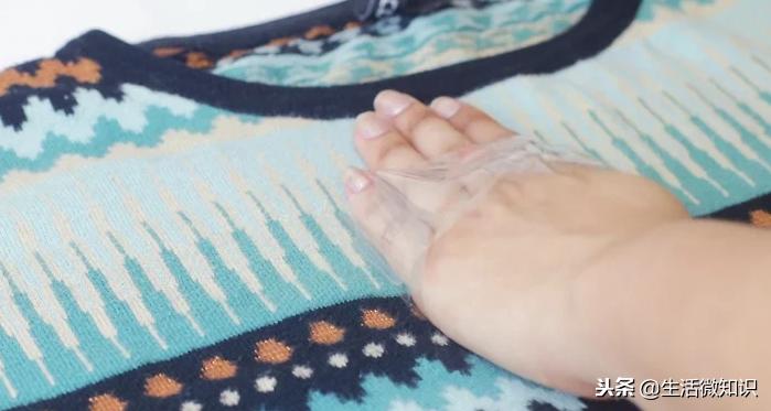 衣服上起球怎么治,衣服起球有啥小妙招去除