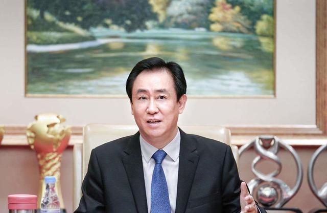 许家印坑了多少公司,许家印为什么会亏那么多钱