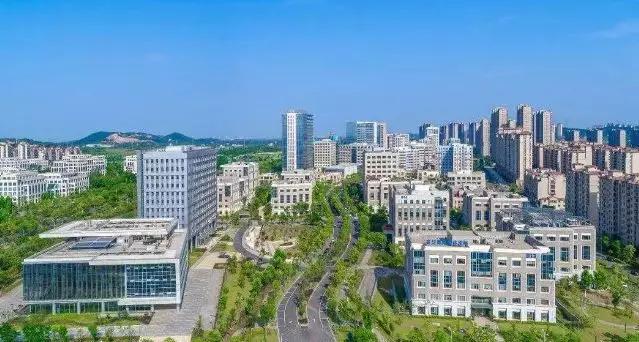 等了几年的毛坯房,光谷主城区地铁口准现房98平