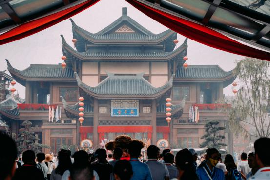 自贡方特和绵阳方特,绵阳方特跟自贡方特哪个大