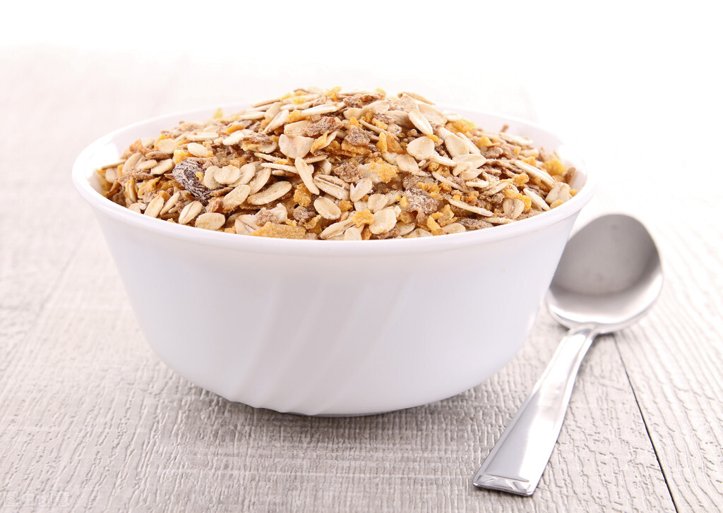 涨涨涨!全球食品价格涨了三分之一,燕麦价格也创新高,美国人还能吃得起早餐吗?