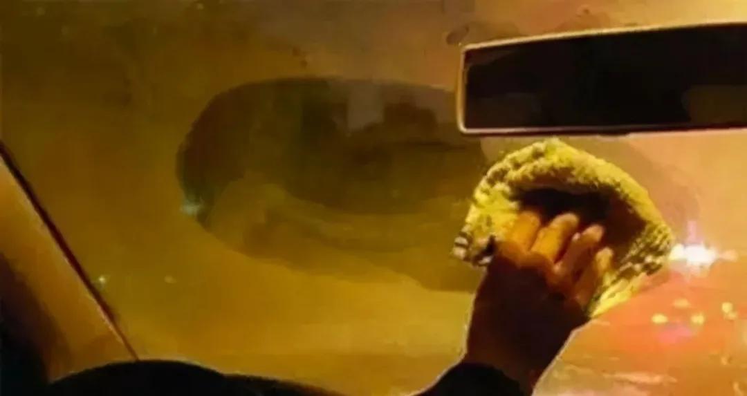 沙尘暴天气行车注意事项,沙尘天气行车的危险点及控制措施