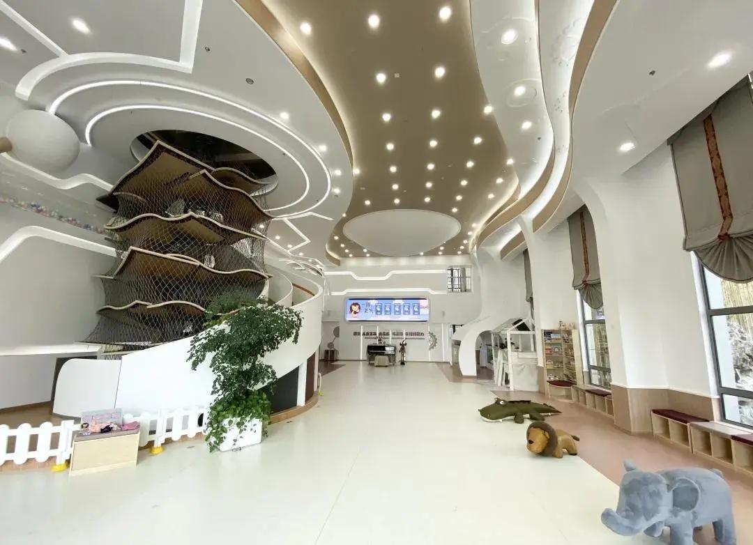 上海公立幼儿园有延时服务吗,上海市幼儿园新政策