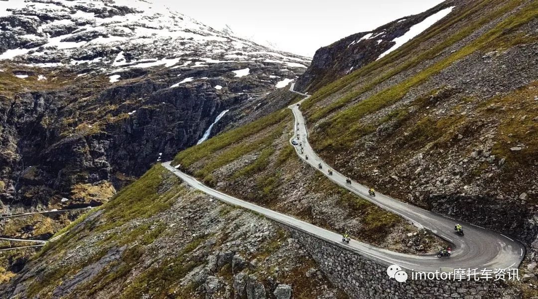 又是来自深圳的摩托车俱乐部！这次他们踏上了北欧的*途征**
