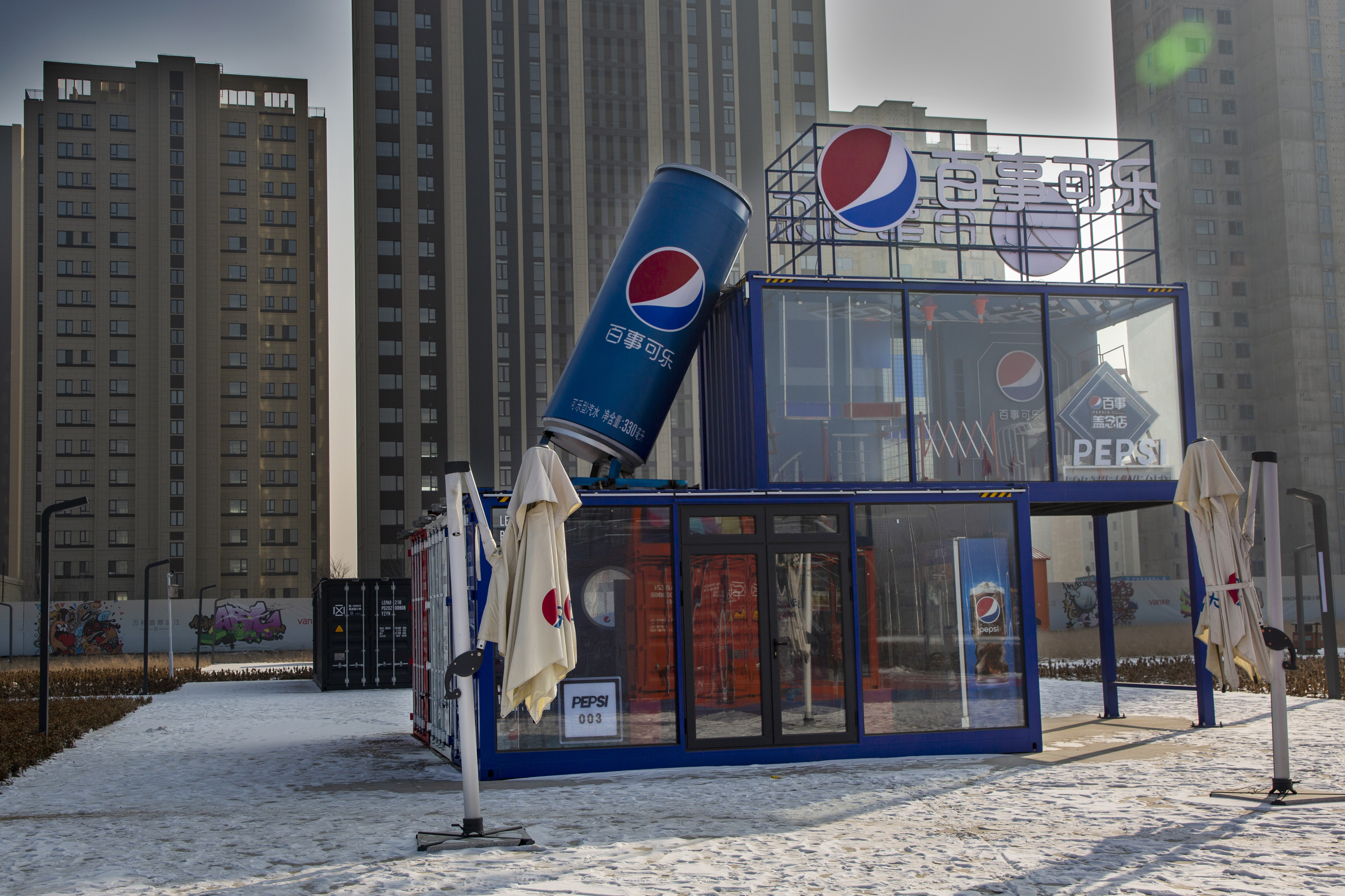 沈阳网红打卡地小火车,沈阳集装箱网红小镇花海