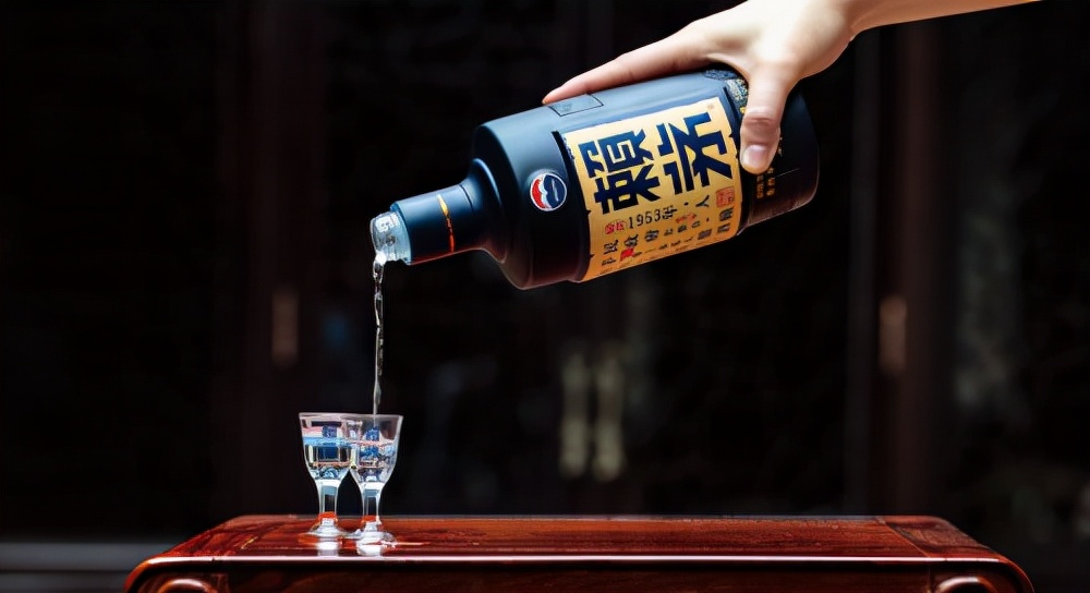 赖茅酒和酱香经典,30年经典赖茅