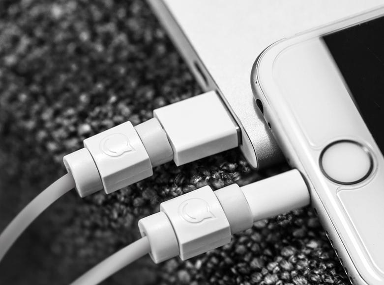 iphone13充不上电,iphone充不上电去手机店修