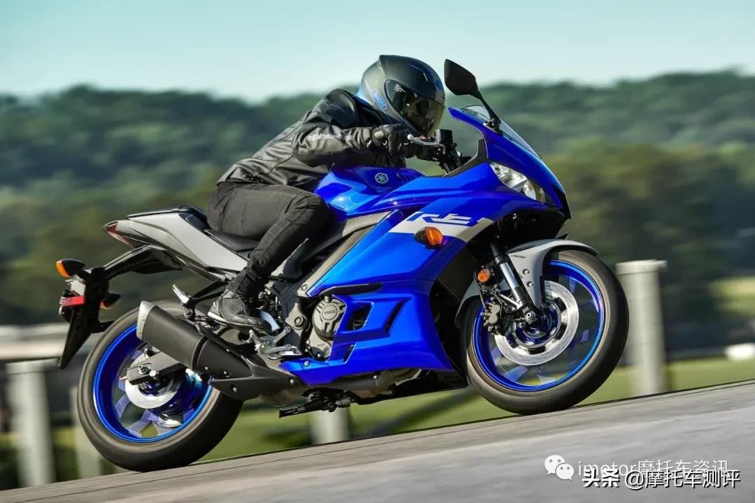 官方正品玉米收割机4排,四款收割机