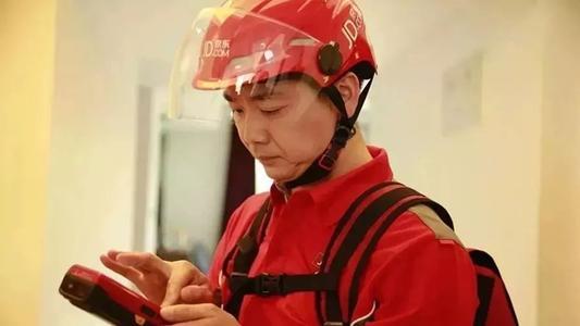 刘强东从小镇青年到电商之王,刘强东的创业经历和故事感受