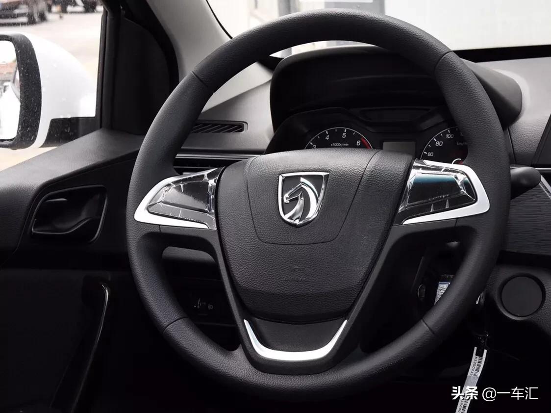 5万公里的宝骏310值得入手吗,宝骏310低配手动挡落地价