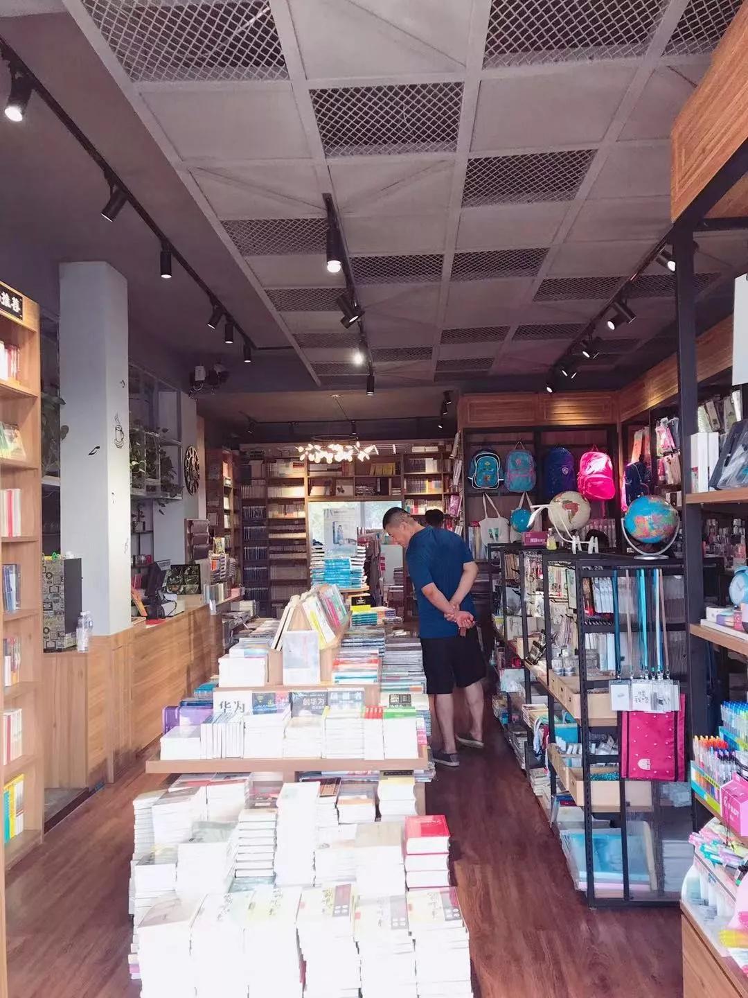 走进图书馆沐浴书香活动,走进书香校园感受读书魅力