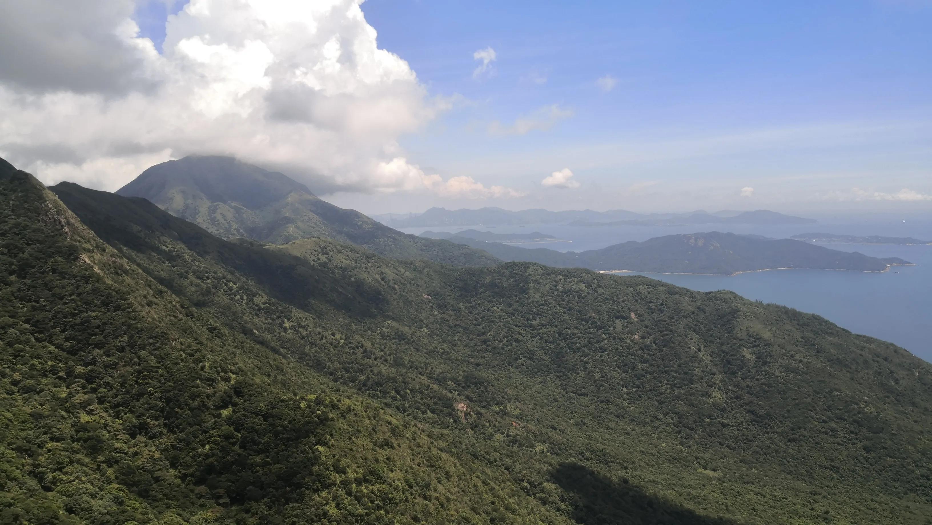 香港凤凰山狗牙岭难度大不大,香港凤凰山最难爬的山