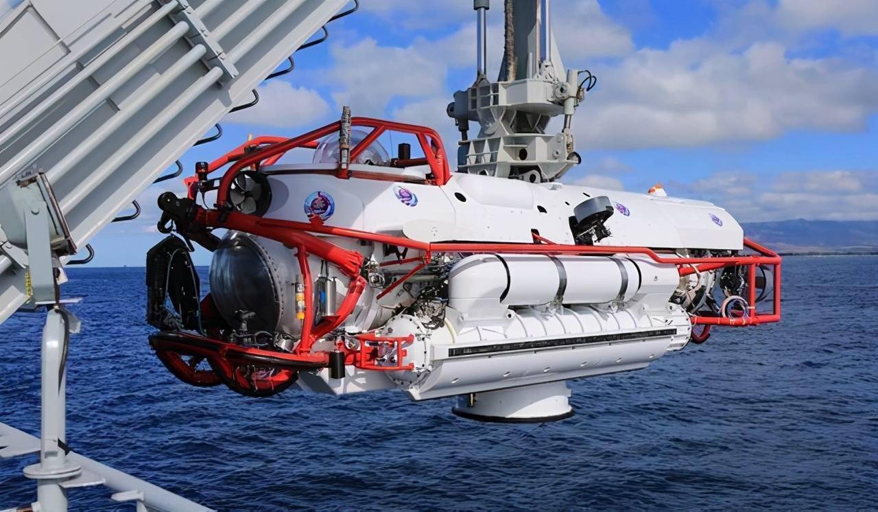 当一艘船沉入海底完整版,一艘船沉入海底怎么办