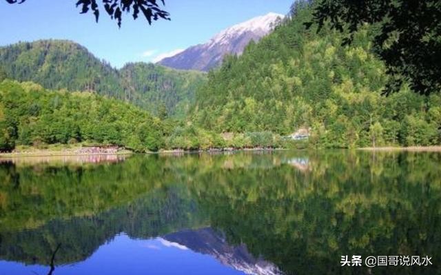 地理风水寻龙与点穴,觅龙察砂观水点穴立向