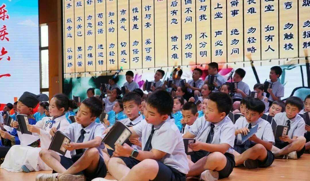 涟水之滨，花山之畔——一名普通教师心中的娄底二小