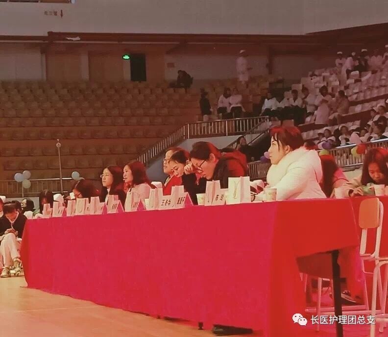 情景护士礼仪风采展示,护士礼仪秀