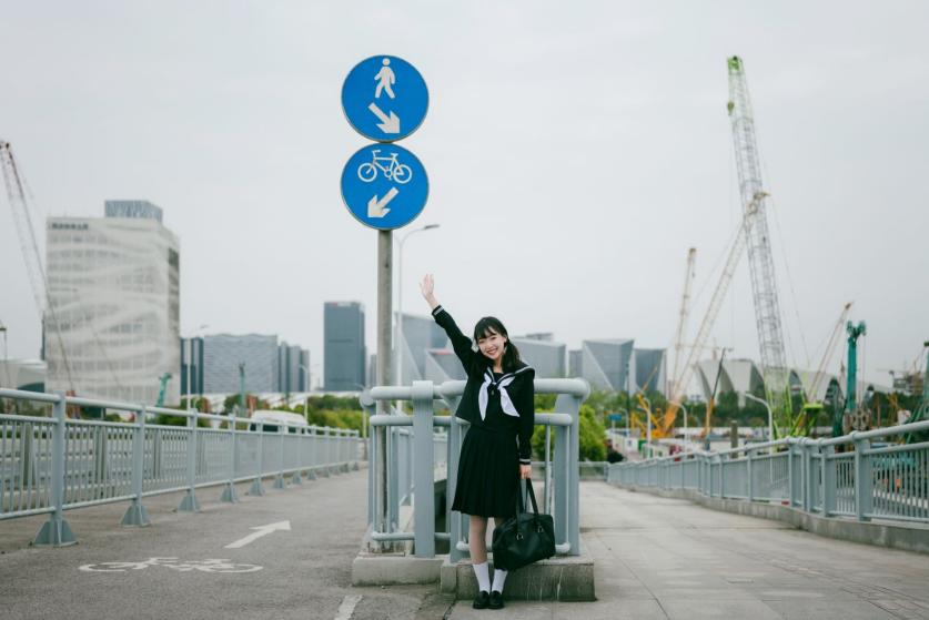 腾龙35-150mmf22.8,佳能351.4和501.2哪个好