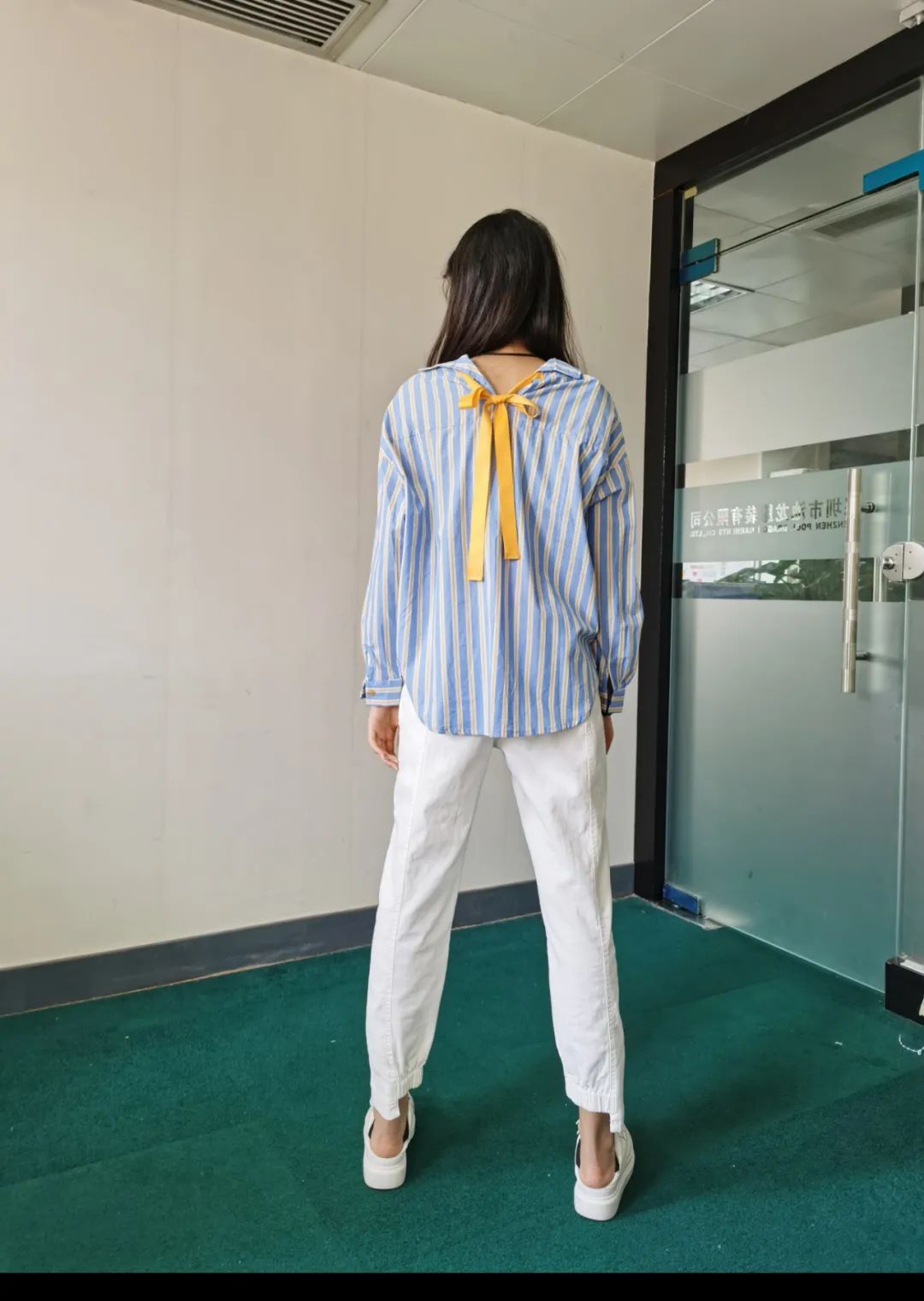 春季如何将基础款穿得高级又时髦,初春穿搭参考春日怎么穿有回头率