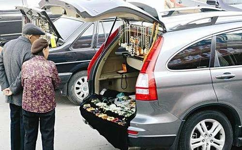 五菱荣光新卡双排地摊车,目前五菱荣光最便宜的车型