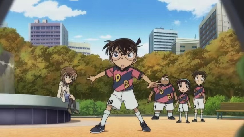 毛利兰穿短裙子,毛利兰穿柯南衣服