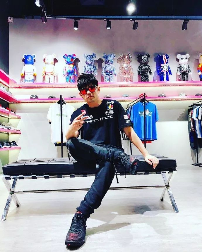 周杰伦最新球鞋,周杰伦发售球鞋