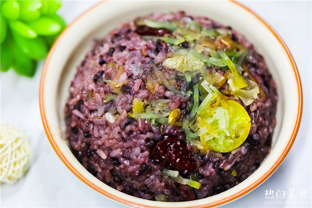 不是我说，上海人也太太太太太爱吃八宝饭了吧