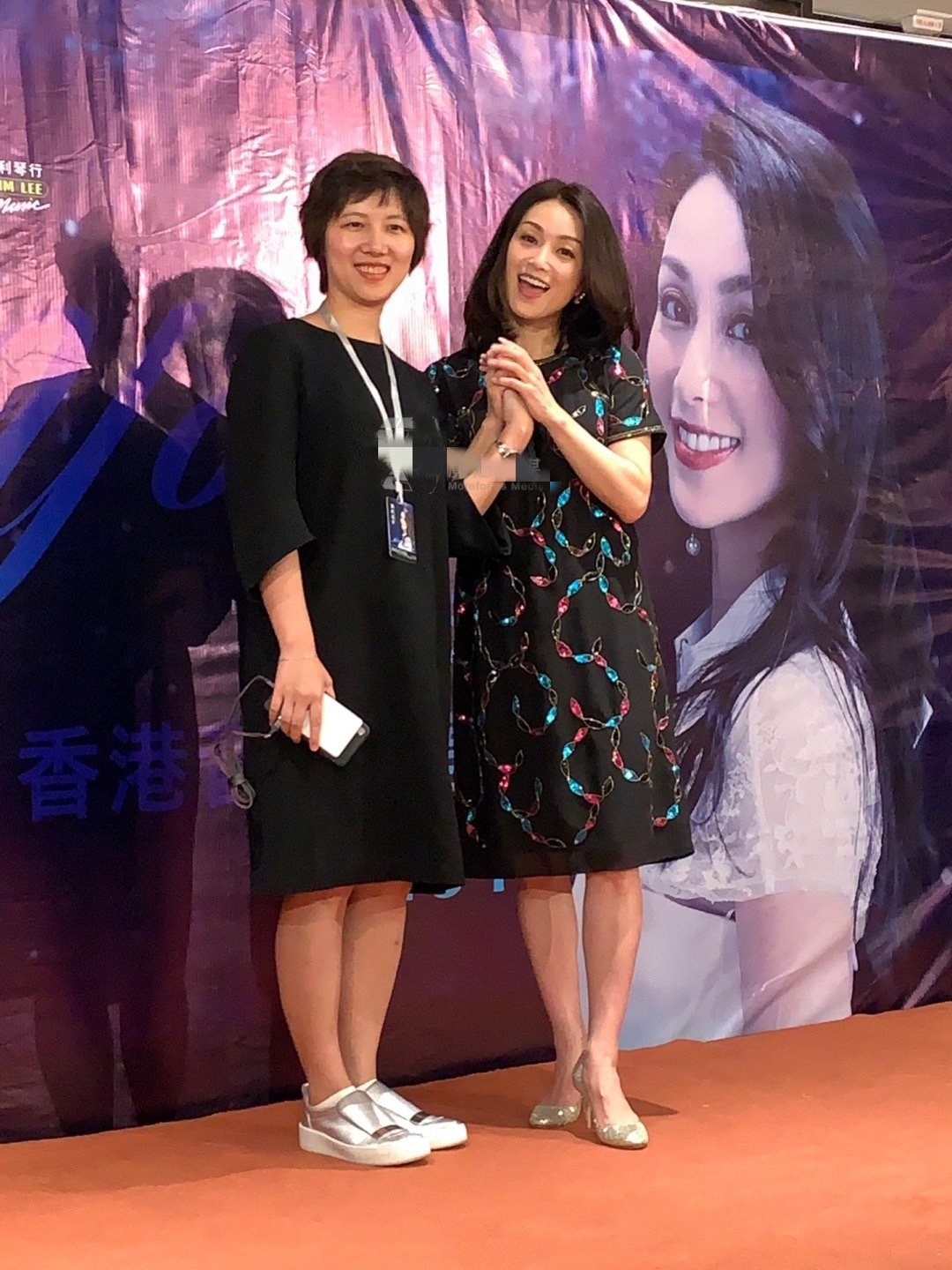 酒井法子年轻时穿绿裙照,酒井法子穿衣搭配