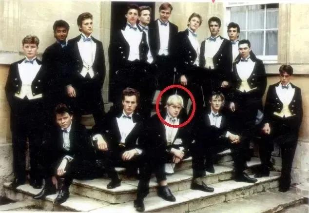 英国“网红”首相玩体育、玩政治，现在他被病毒玩了