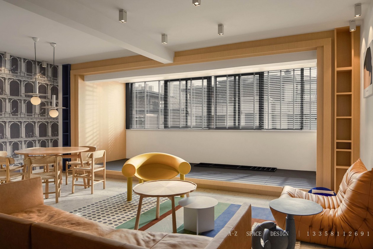 “拼一脸的缤纷染一屋的色块做最精彩的自己”原木家具最百搭