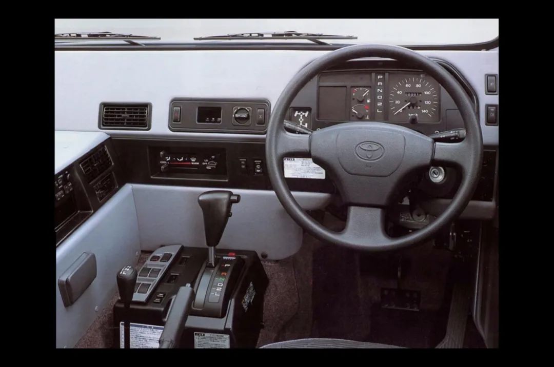 真考斯特和仿考斯特,丰田考斯特各个版本