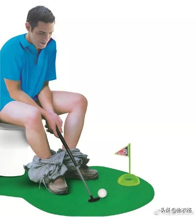 “女友网购了一件紧身裙子,这也太紧了吧!谁能顶得住啊…”