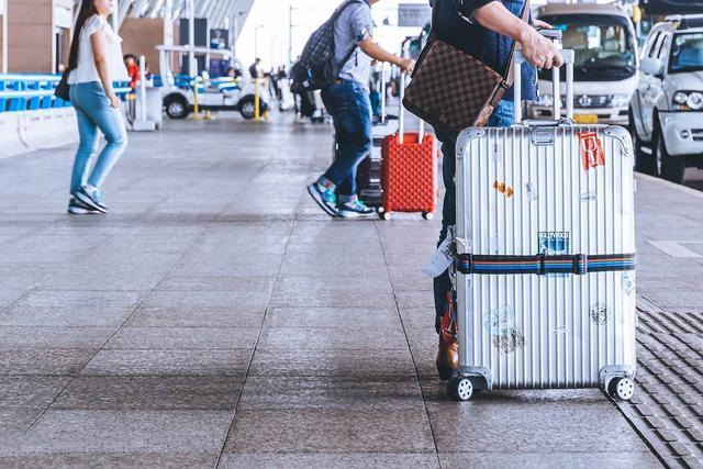 旅行箱买铝框还是pc,旅行箱abs好还是铝合金好