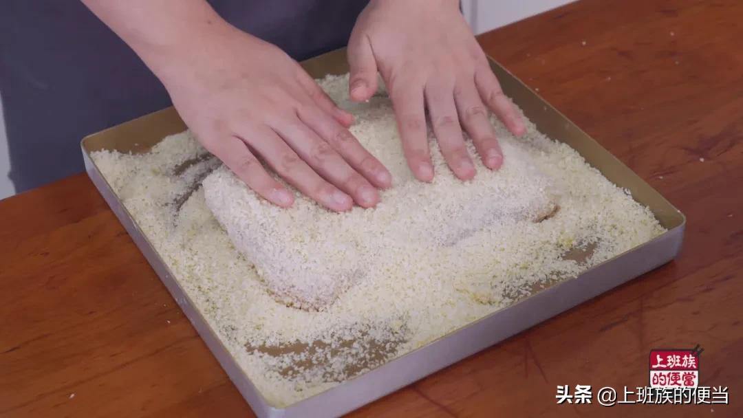 外面卖的一元小鸡排怎么做,外边卖的鸡排自己制作