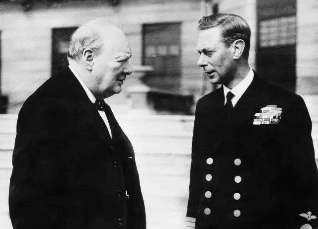 梅根构陷英国王室,梅根因祸得福