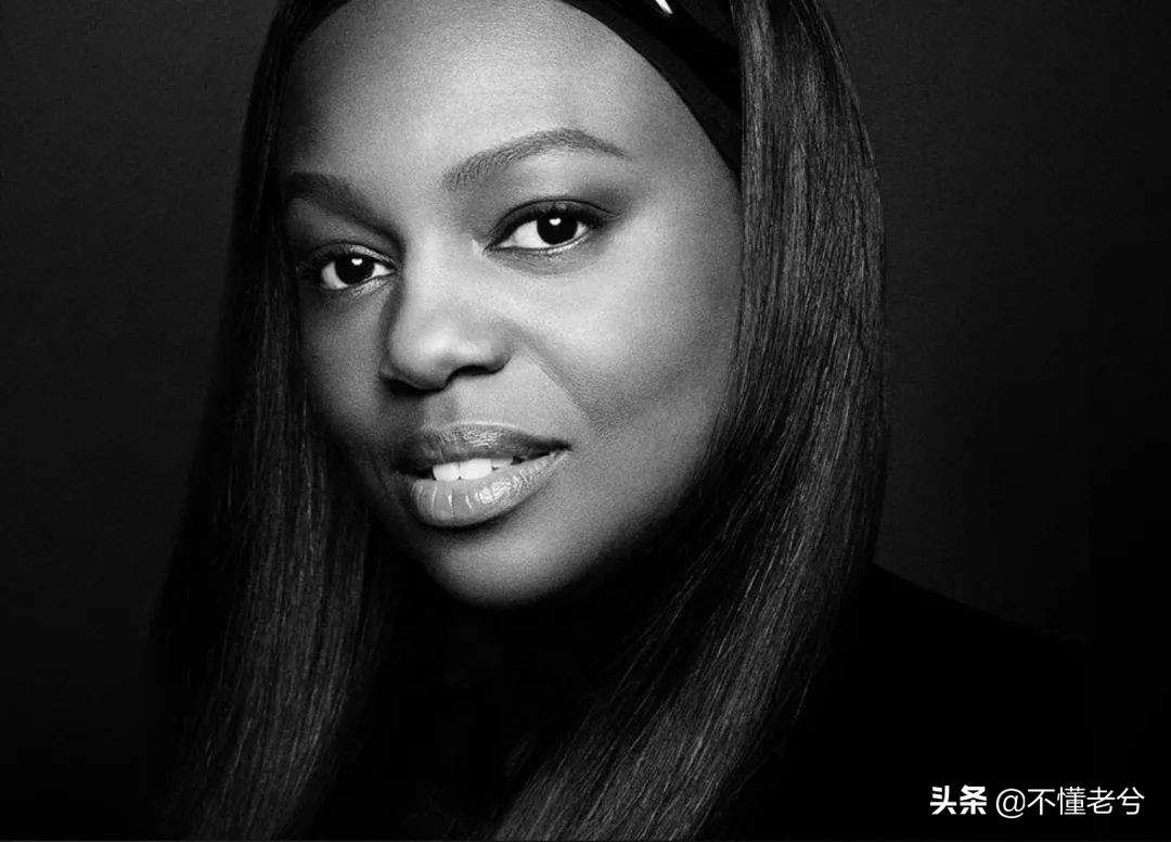 汤姆福特和迪奥哪个眼影盘好,汤姆福特20号眼影教程