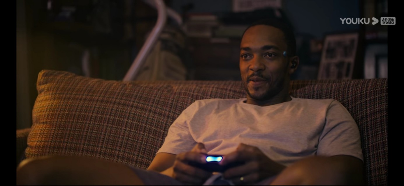 《黑镜》之《生死搏击》——赛博朋克式出轨（出柜）