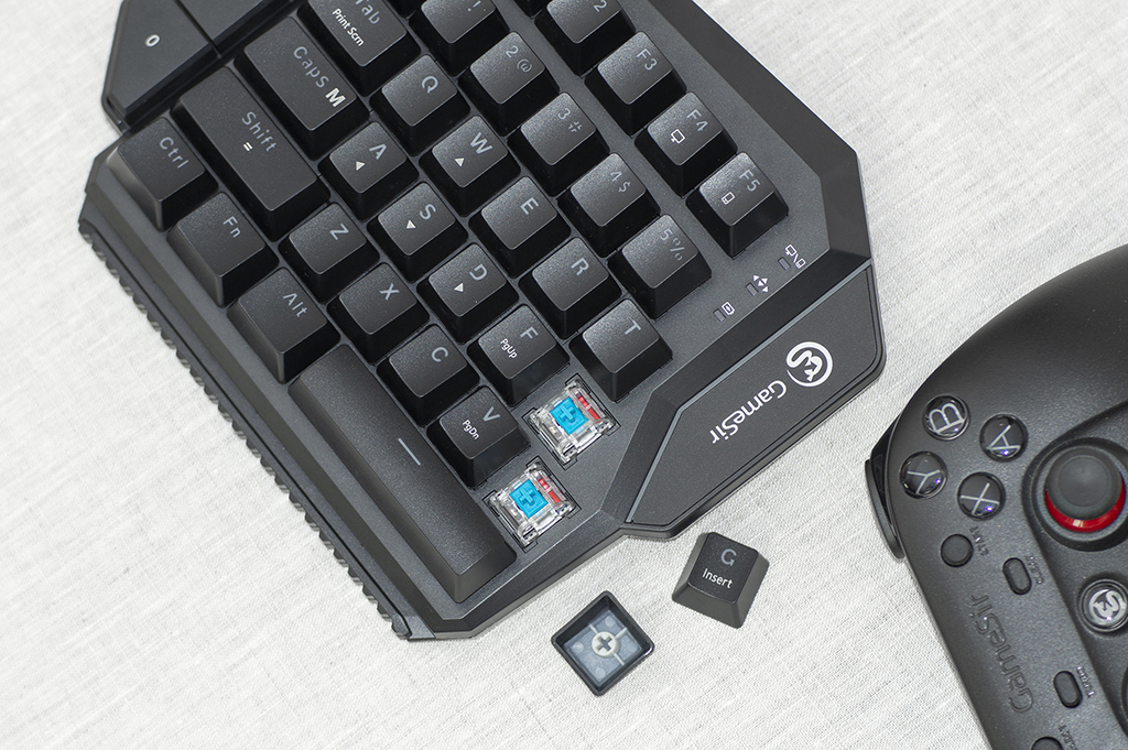 吃鸡神器键盘压枪测评,吃鸡神器测评键盘加手柄